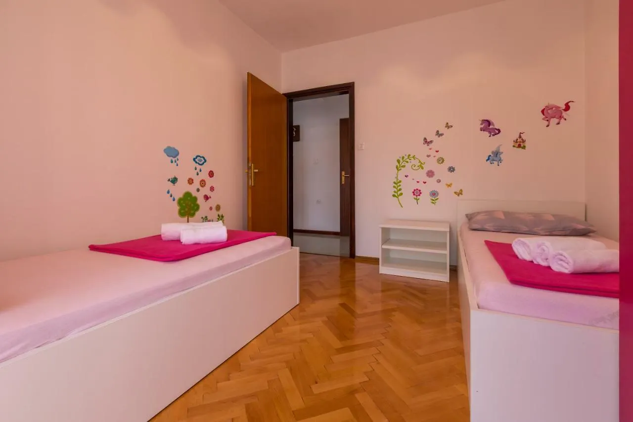 Apartment Apartmani Nicol Crikvenica