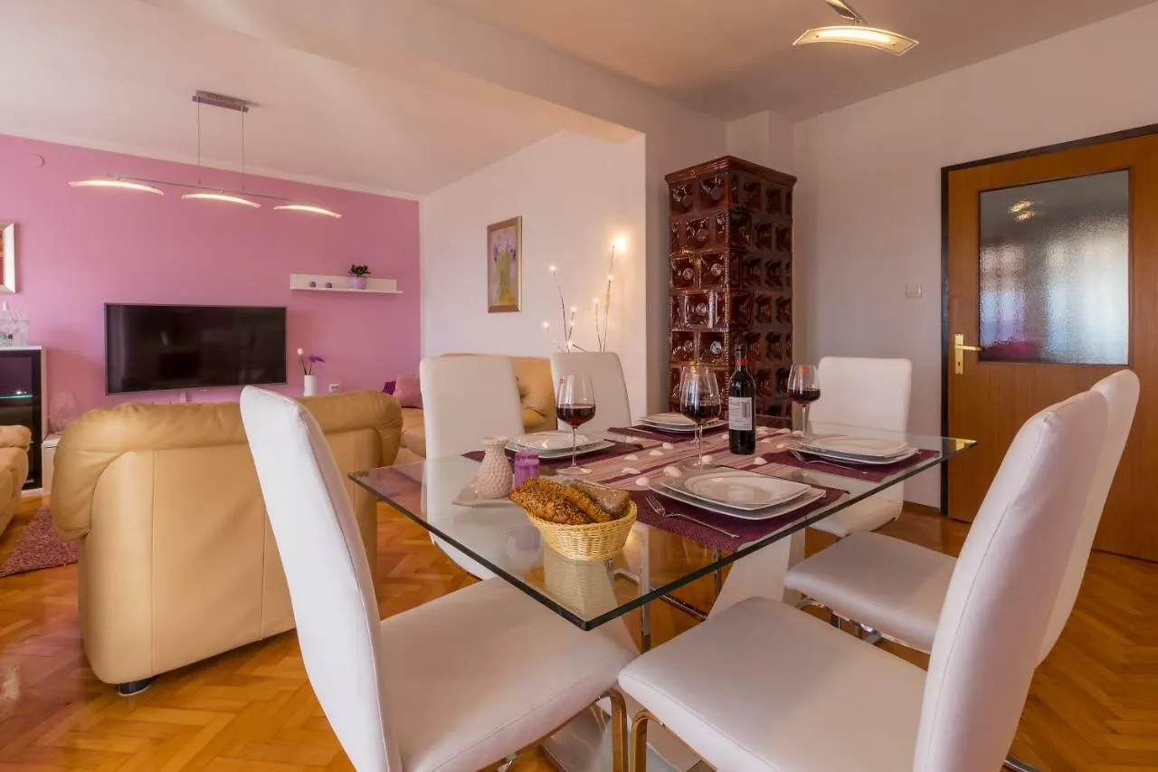 Apartmani Nicol Crikvenica 0*,