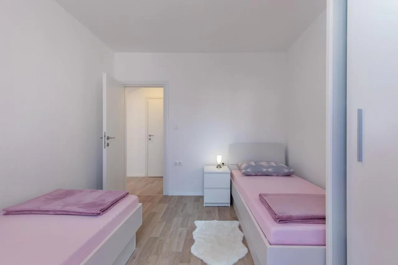 Apartment Apartmani Nicol Crikvenica