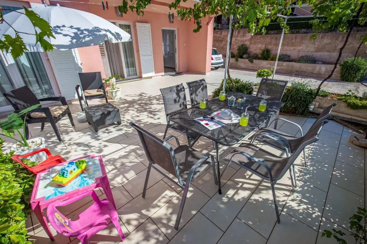 Apartmani Nicol Crikvenica Apartment